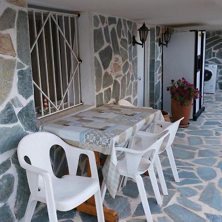Shley House 1 Apartment อาร์เตมีดา ภายนอก รูปภาพ